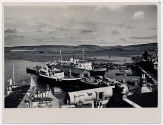 Black and white photograph showing St Ninian and Earl of Zetland at Victoria Pier, Lerwick