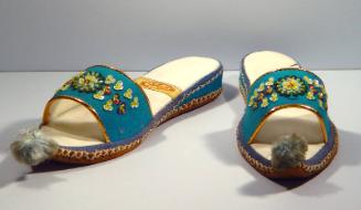 Ladies Eastern Style Slippers (With Beads)