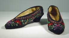 Embroidered Eastern Style Slipper