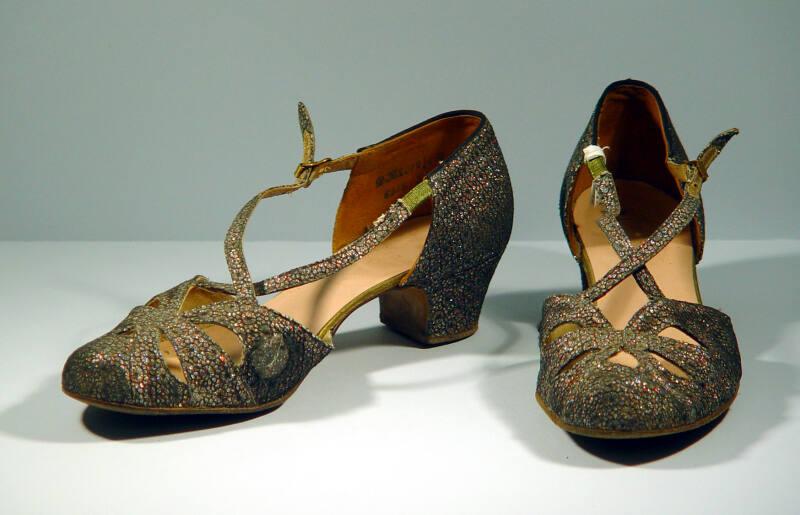 Low Heeled Sequined Shoes