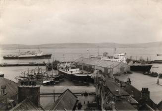 Black and white photograph showing St Clair, St Ninian and Earl of Zetland at Victoria Pier/Bre…