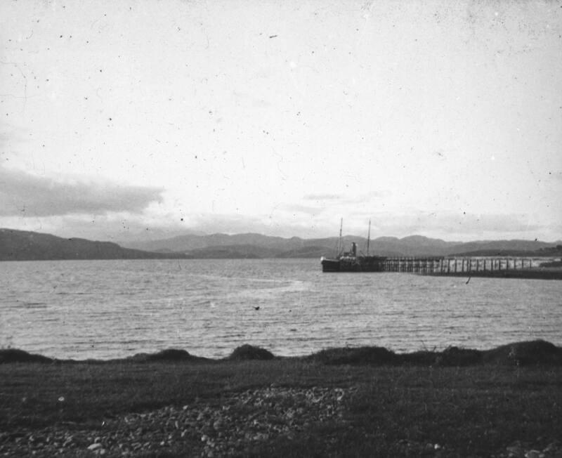 SS Lochbroom at Aultbae Pier