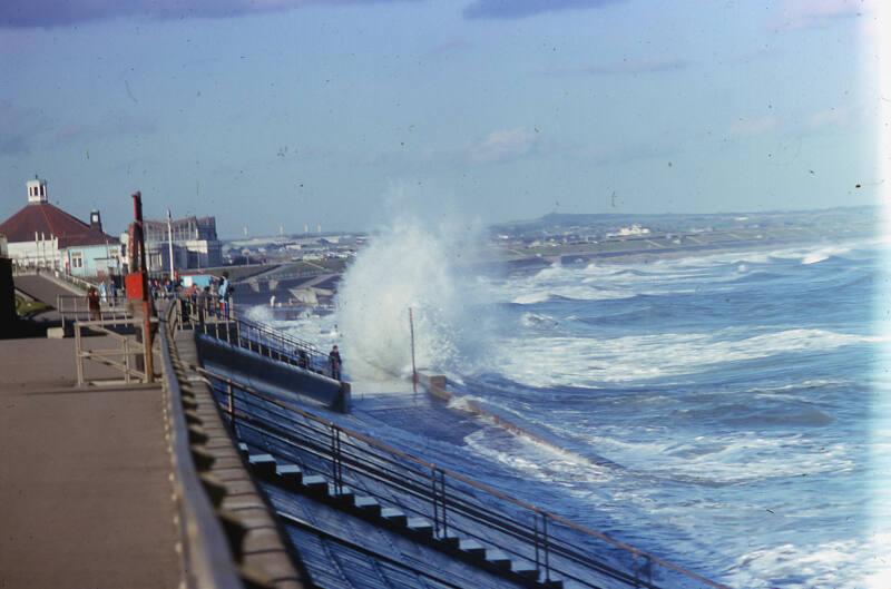 View Along Lower Promenade Aberdeen Beach