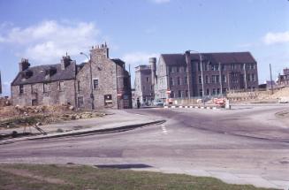 Looking to Causeway End School from Gallowgate