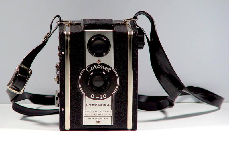 Coronet D-20 Box Camera