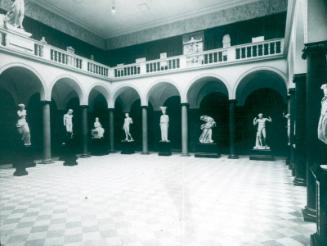 Aberdeen Art Gallery, Central Sculpture Court