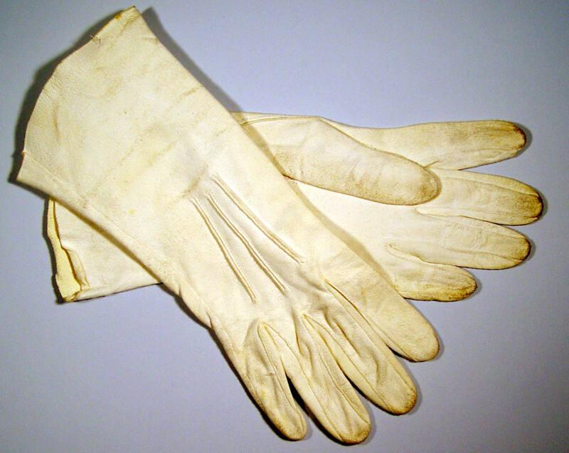 chamois leather gloves