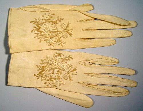 Leather Embroidered Gloves