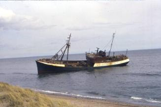 trawler Ben Gulvain apparently aground - possibly in Balmedie area