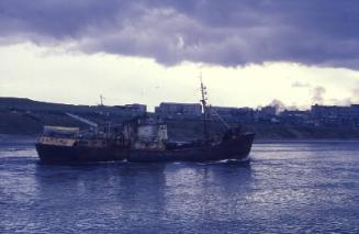trawler Lindenlea in Aberdeen Harbour 