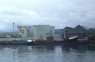 trawler Summerlee in Aberdeen Harbour