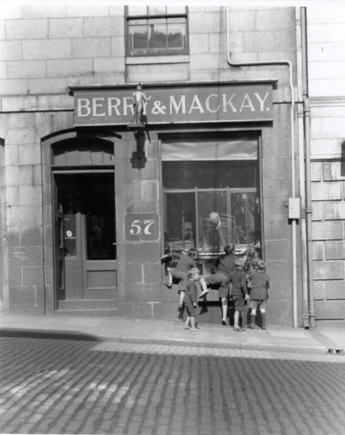Berry & MacKay Marischal Street photographed by George R Donaldson