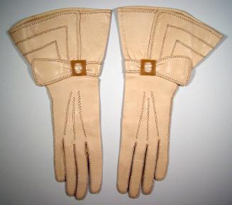 Cream Gauntlet Gloves