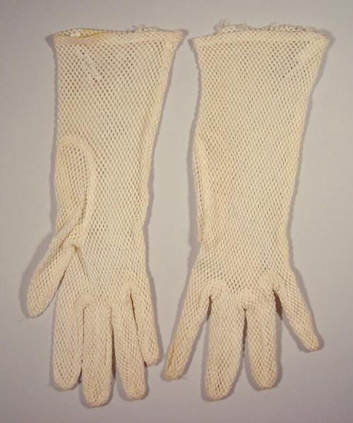 Short Nylon Net Gloves