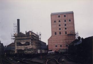 Extension to No.3 Vertical Retort and Construction of Screening Plant