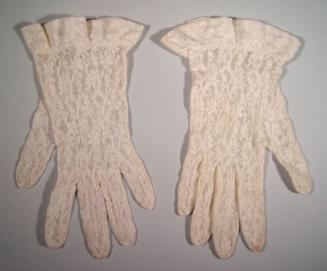 Lace Gloves