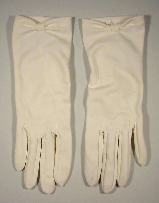 Short White Gloves