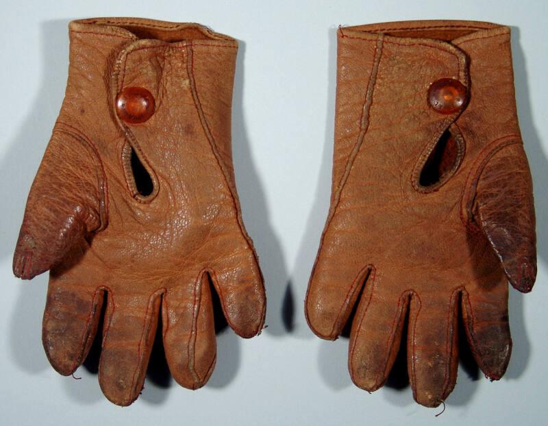 Child's Brown Leather Gloves