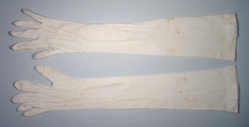 Pair of Cream Gloves