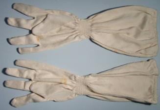 Cream Cotton Gloves/Gauntlets