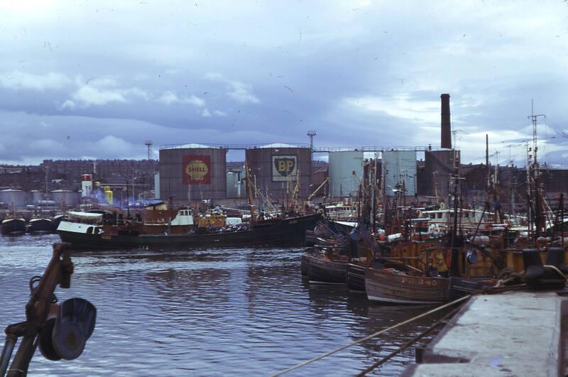 fishing vessels blockading Aberdeen harbour