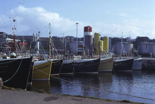 fishing vessels blockading Aberdeen harbour