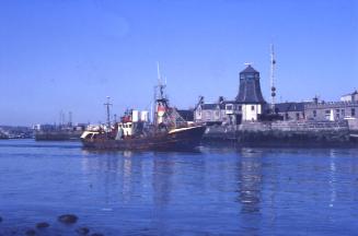 unidentified trawler leaving Aberdeen harbour