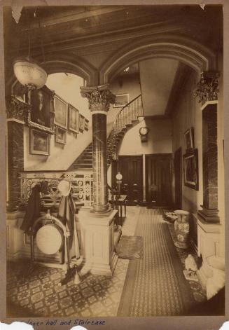 2 Views Queens Cross, Hallways