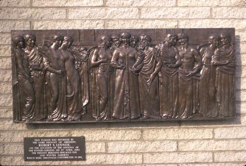 Plaque at Winter Gardens Duthie Park