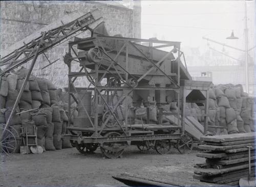 Conveyor with Coal Handling-Bagging Machine