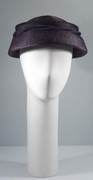 Navy Staw Hat With Bow