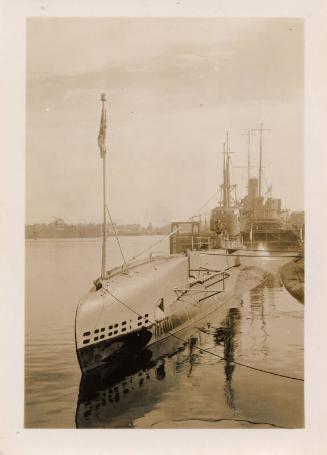 Submarine HMS Swordfish in Aberdeen harbour