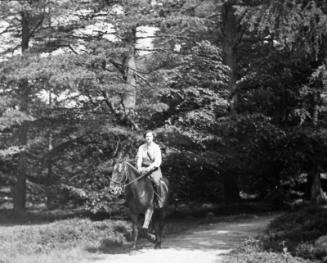 Hazlehead, Women on Horseback