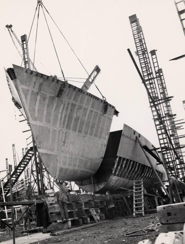 The motor yacht Walanka under construction