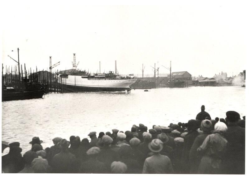 Black And White Photograph Showing The Launch Of  St SUNNIVA (II) at Hall Russell 2 April 1931