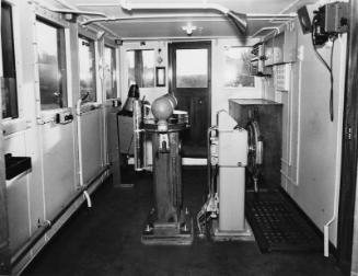 Black and white photograph of the collier Spray (904)