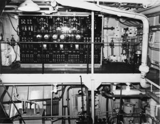 Black and white photograph of the collier Spray (904)