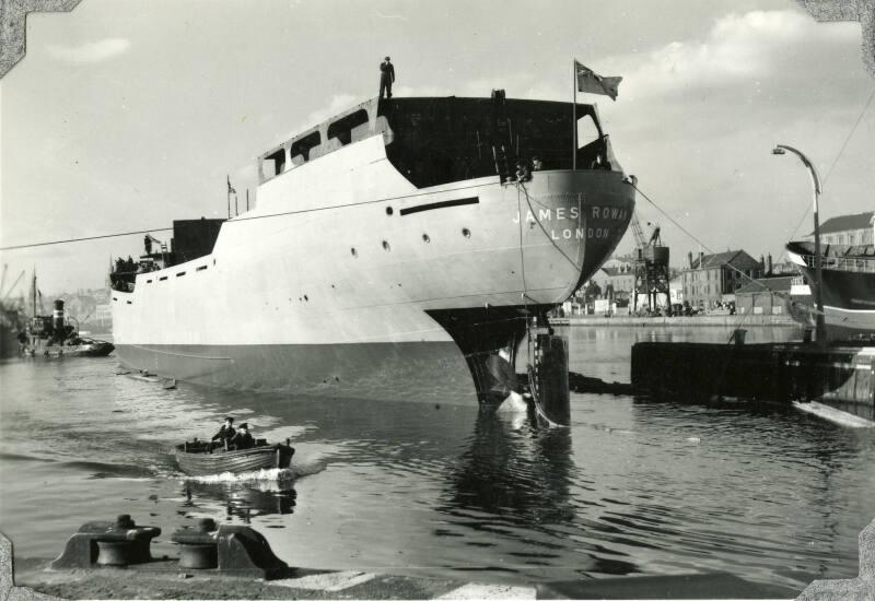 Black & white photograph of collier 'James Rowan'