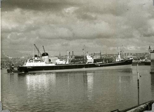 Black & white photograph of collier 'James Rowan'