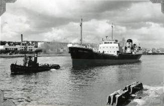 Black & white photograph of collier 'James Rowan'