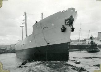 Photograph of steam Baltic timber carrier 'Binna'