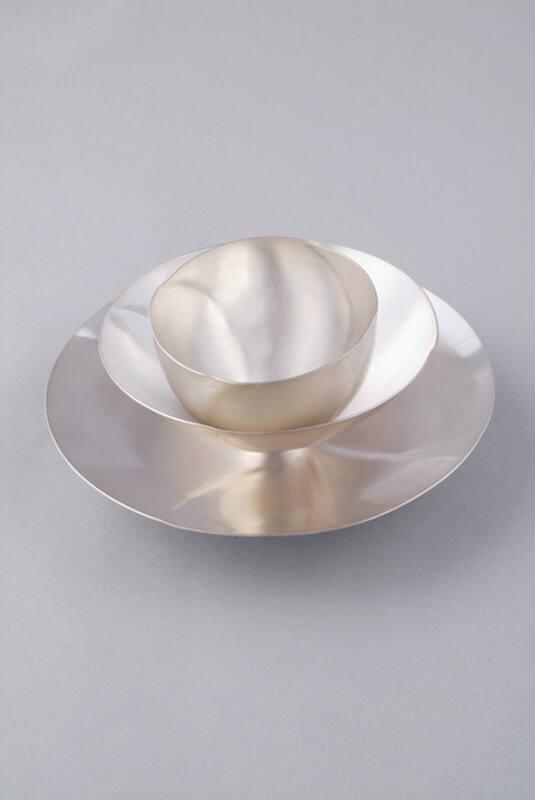 Three Nesting Rosebud Bowls by Mizuho Koizumi