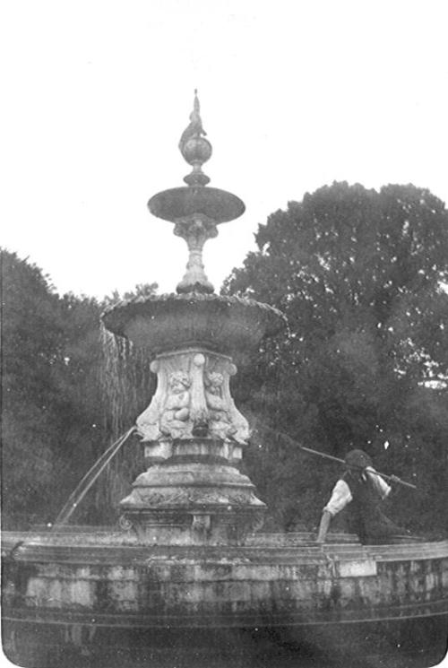 Victoria Park Fountain