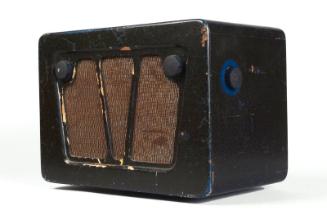 Ultra Portable Receiver Type P62 4 Valve Battery