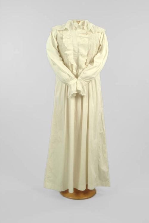 White Full-length Nightdress