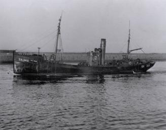 Black and white photograph Showing The Port Side Of The Trawler Sn340 'ben Meidie' Entering Abe…