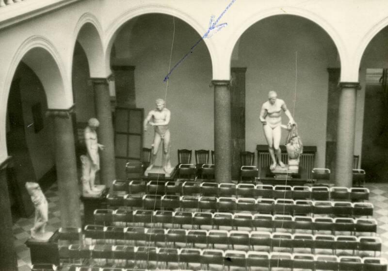 Aberdeen Art Gallery: View of Plaster Casts and Seating in Centre Court