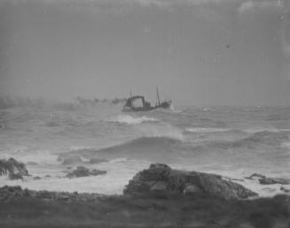 Aberdeen Harbour byGeorge R Donaldson