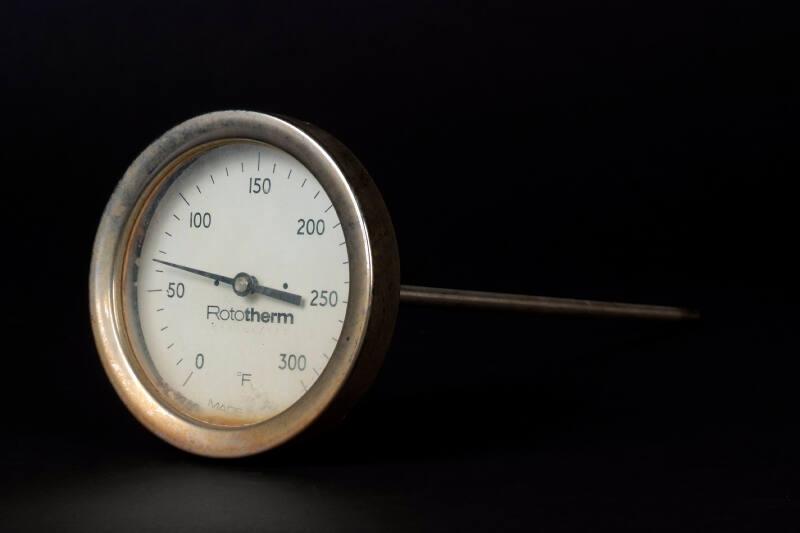 gauge temperature indicator