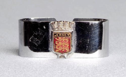 Pair of chrome plated oval napkin rings with Jersey crest